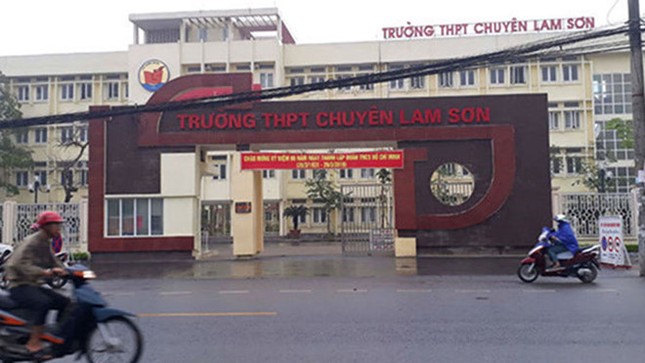 Thanh Hóa kỷ luật hiệu trưởng Trường THPT chuyên Lam Sơn ảnh 1