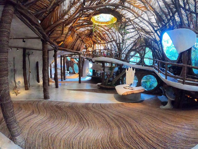 Resort ma mị với hình nhân gỗ khổng lồ tại thị trấn cổ ở Mexico ảnh 7