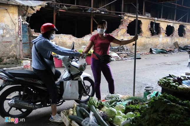 Bộ TN&MT khuyến cáo không dùng rau quả, thịt gần Công ty Rạng Đông ảnh 1