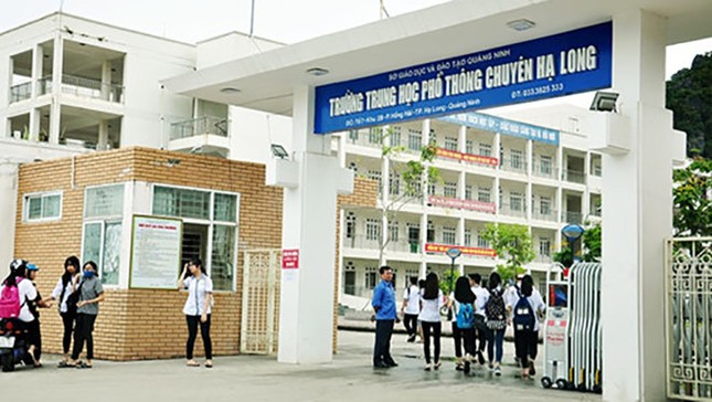 Điều tra nghi án nữ sinh Hạ Long bị rạch mặt trong nhà vệ sinh ở trường ảnh 1