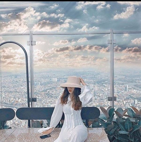 Top 5 quán cà phê "nóc nhà" view "khủng", ngắm toàn cảnh Sài Gòn thu hút giới trẻ ảnh 2