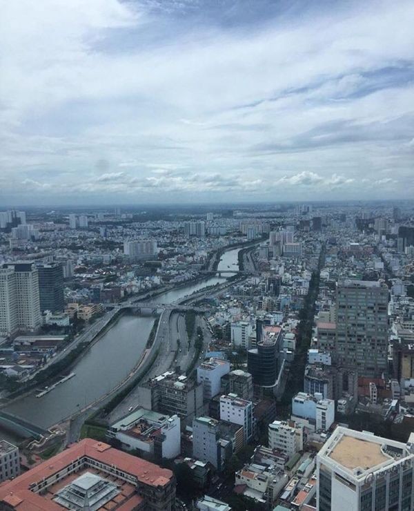 Top 5 quán cà phê "nóc nhà" view "khủng", ngắm toàn cảnh Sài Gòn thu hút giới trẻ ảnh 3