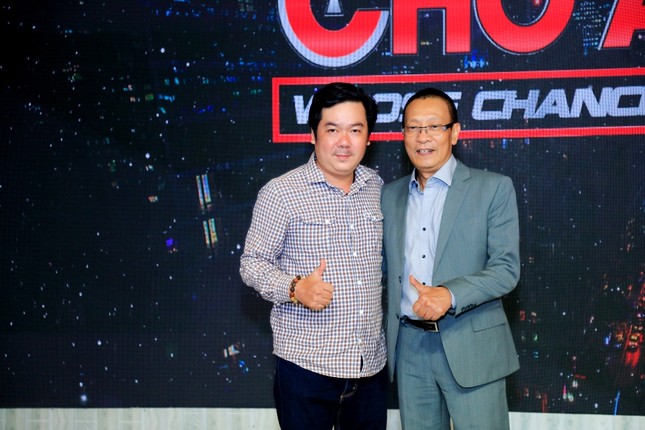 Nhà báo Lại Văn Sâm làm host trong show truyền hình do diễn viên Nghinh Lộc làm biên kịch ảnh 2