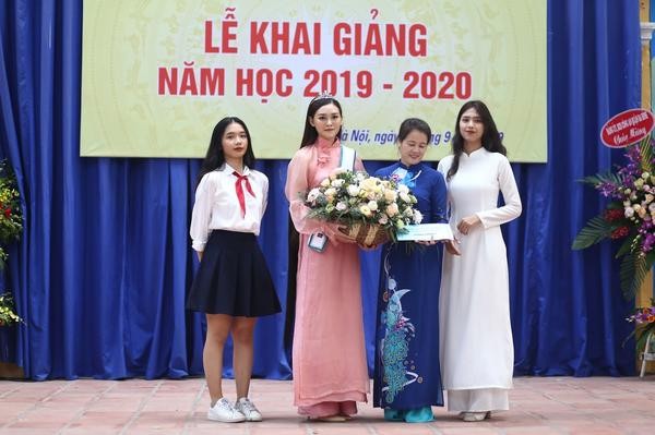 Teen THPT Phan Đình Phùng (Hà Nội) nhảy "Để Mị nói cho mà nghe" trong Lễ khai giảng ảnh 3