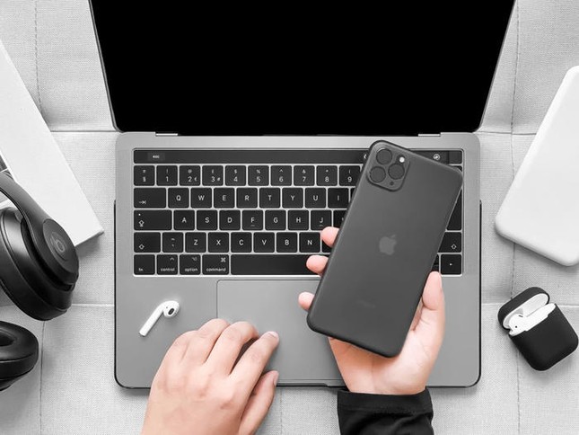 Hãng sản xuất ốp lưng tuyên bố đã có trong tay siêu phẩm iPhone 11, đây là loạt ảnh chứng minh ảnh 1