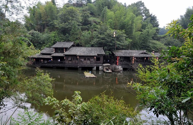 Ngôi làng bí ẩn chưa bao giờ có muỗi trong suốt cả trăm năm ảnh 5