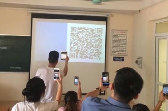 ĐH Luật điểm danh bằng mã QR, sinh viên chỉ có 60 giây báo danh ảnh 1