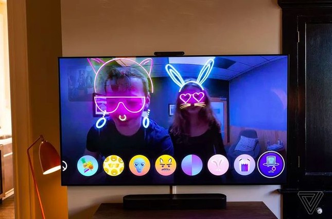 Facebook giới thiệu phụ kiện mới cho TV giúp người dùng trò chuyện thoải mái qua màn hình lớn ảnh 3