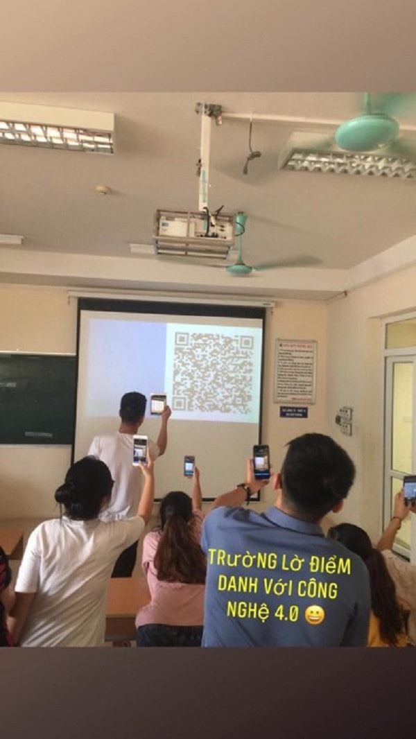 Cộng đồng mạng tranh cãi với hình thức điểm danh bằng mã QR của ĐH Luật Hà Nội ảnh 1