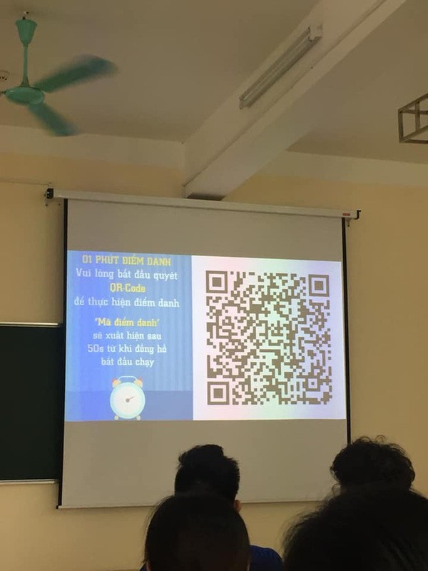 Cộng đồng mạng tranh cãi với hình thức điểm danh bằng mã QR của ĐH Luật Hà Nội ảnh 2