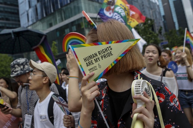 Mất việc, bị đuổi khỏi nhà và sự thù ghét của xã hội Hàn Quốc với LGBT ảnh 5