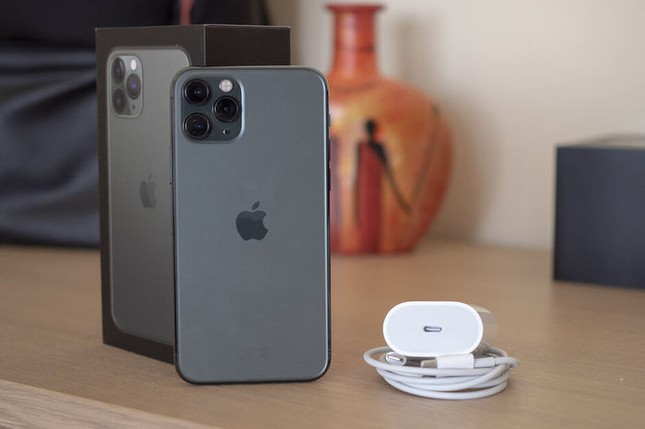 Thử nghiệm sạc nhanh trên iPhone 11 Pro cho kết quả "đáng đồng tiền bát gạo" ảnh 1