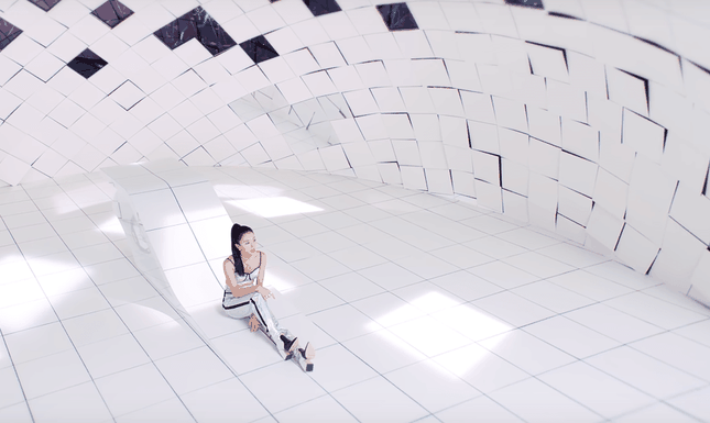 Thật thú vị khi JYP tích cực “đẩy thuyền” cho TWICE trong MV mới “Feel Special” ảnh 2