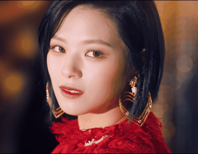 Thật thú vị khi JYP tích cực “đẩy thuyền” cho TWICE trong MV mới “Feel Special” ảnh 16
