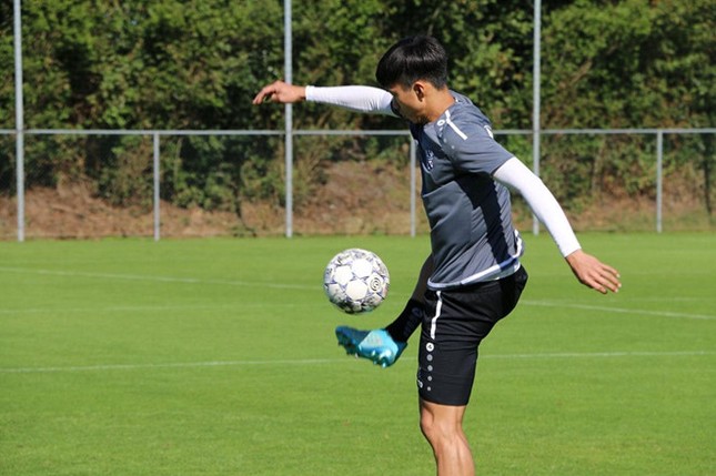 "Đoàn Văn Hậu đã ra mắt rất hứa hẹn ở CLB SC Heerenveen" ảnh 3