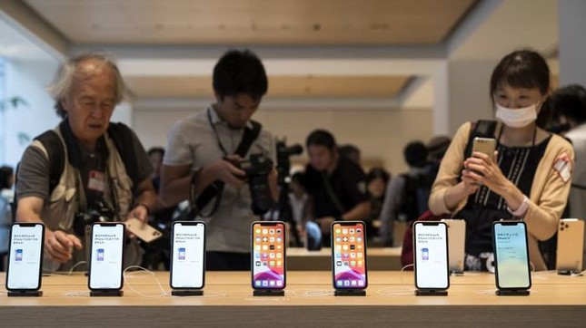 Dù giá rẻ, các "tín đồ" của Apple vẫn kém mặn mà với iPhone 11 vì lí do này ảnh 1