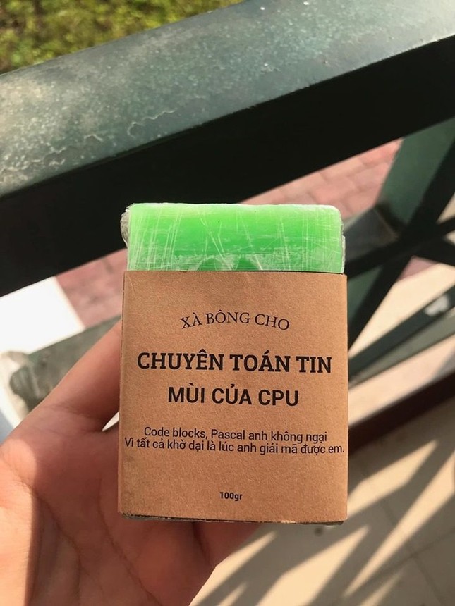 Loạt "xà bông" dành cho học sinh khối chuyên: "Đúng là chỉ có học sinh mới nghĩ ra được!" ảnh 8