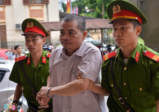 Loạt cựu quan chức Hà Giang tái hầu tòa vụ sửa điểm thi ảnh 1