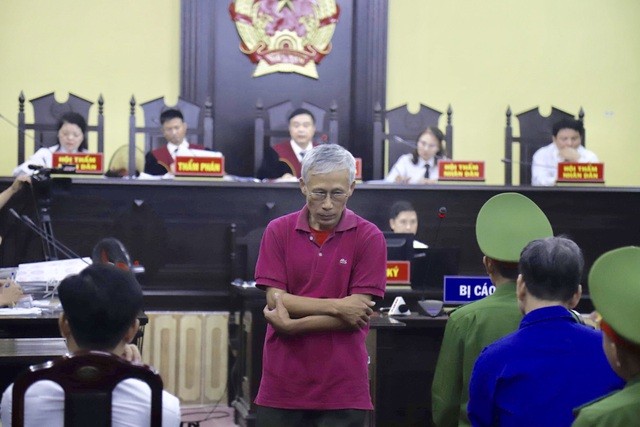 Vụ gian lận thi cử Sơn La: Những túi quà "cảm ơn" trị giá hàng trăm triệu đồng ảnh 3