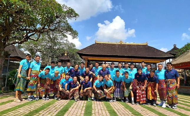 Tuyển Việt Nam tham quan Bali sau chiến thắng trước Indonesia ảnh 2