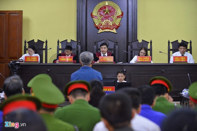 Trả hồ sơ vụ sửa điểm thi Sơn La để làm rõ việc đưa - nhận hối lộ ảnh 2