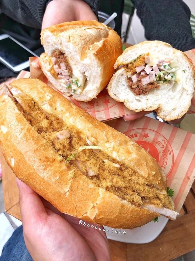 Mời bạn thử ăn bánh mỳ kiểu Lào xem có gì khác với bánh mì Việt Nam ảnh 3