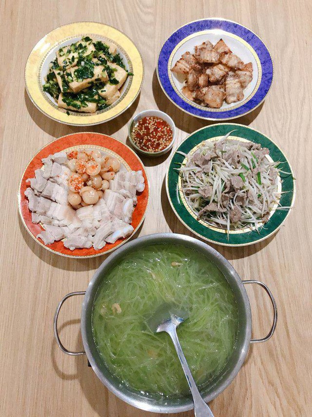 Là cô dâu trong MV, nhưng nấu ăn khéo thế này thì Văn Mai Hương sẵn sàng lấy chồng rồi ảnh 2