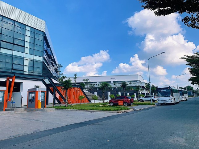 TP.HCM: Khám phá từng ngóc ngách trong trụ sở "siêu to khổng lồ" của công ty VNG ảnh 1