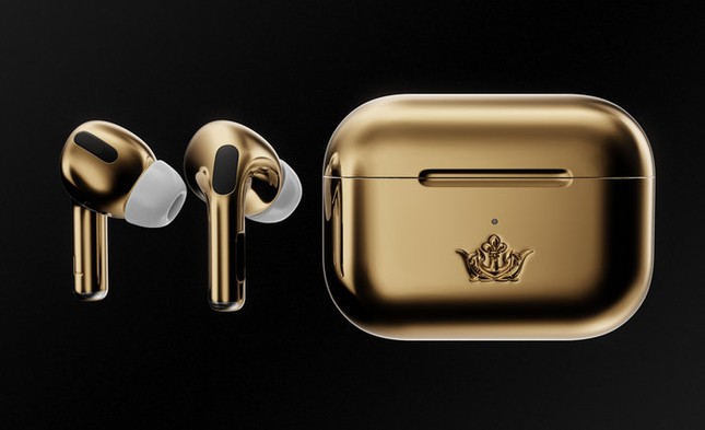 Đỉnh cao của sự xa xỉ là đây: Tai nghe AirPods Pro mạ vàng 18K, giá bằng cả một căn nhà ảnh 2