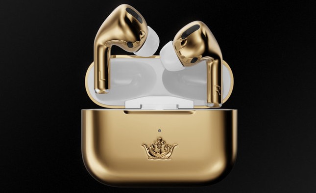 Đỉnh cao của sự xa xỉ là đây: Tai nghe AirPods Pro mạ vàng 18K, giá bằng cả một căn nhà ảnh 3