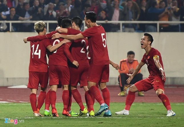 Hạ UAE, tuyển Việt Nam chạm mốc mới trên bảng xếp hạng FIFA ảnh 1