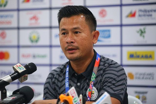 Ngay cả HLV Jumat Aminuddin cũng không hiểu vì sao Thái tử Brunei lại đá chính ảnh 1