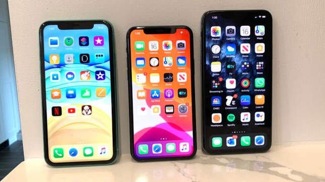 Apple sẽ ra mắt iPhone với màn hình lớn chưa từng có vào năm sau ảnh 1