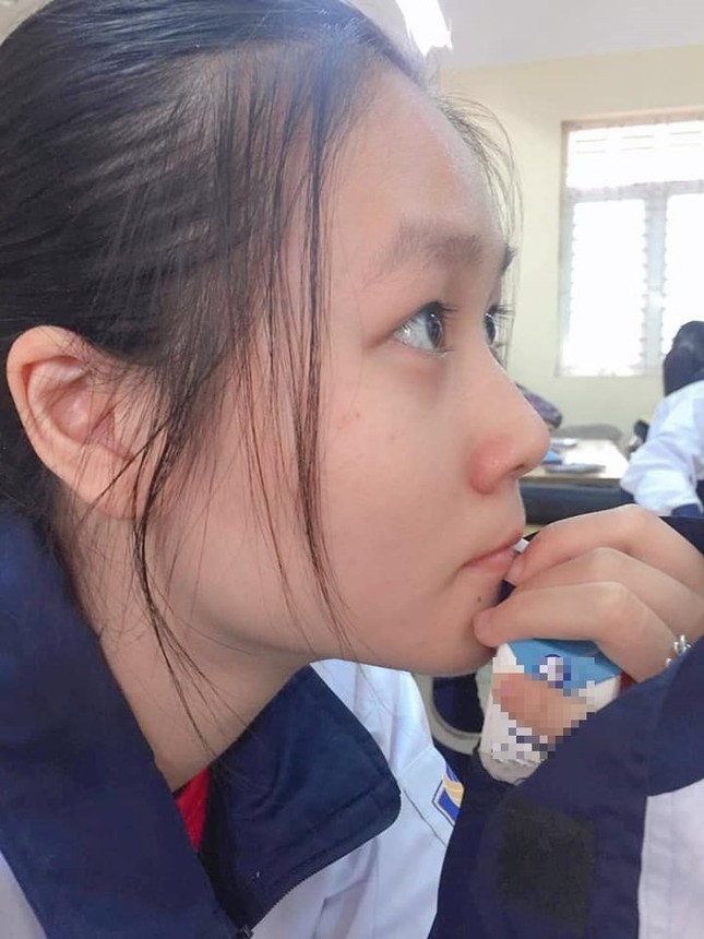 Cách uống sữa "vụng trộm" vô cùng bá đạo của hội teen khiến dân mạng ngã mũ bái phục ảnh 3