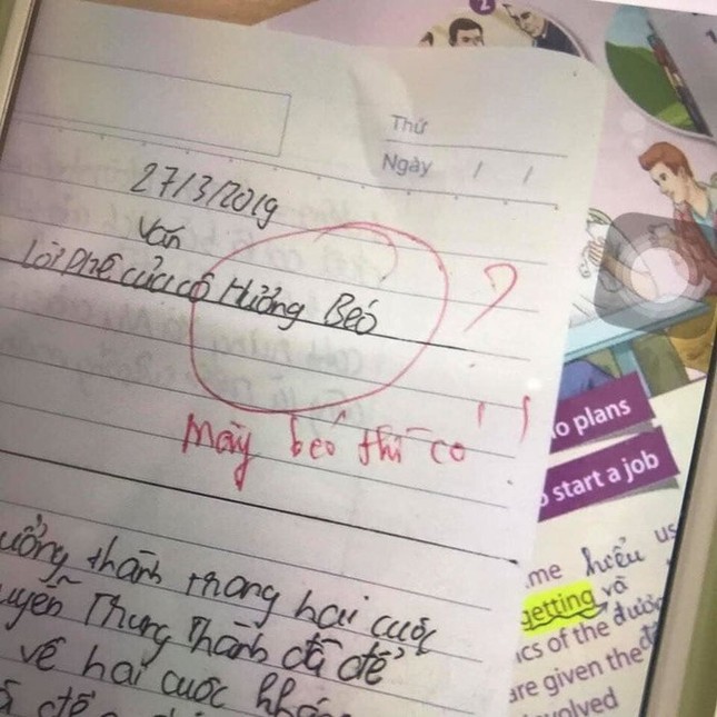Cô giáo có màn đáp trả cực "gắt" khi thấy học trò ghi: "Lời phê của cô Hương béo" ảnh 1