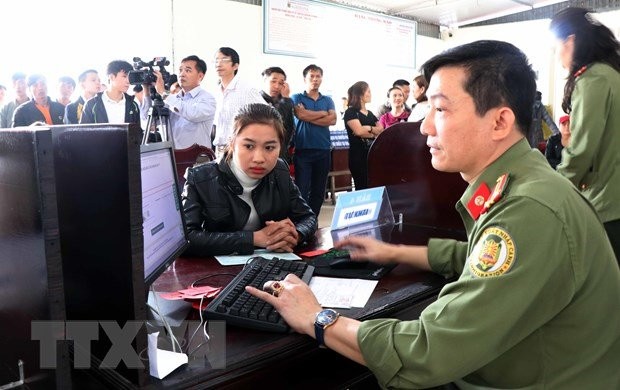 Việt Nam sẽ có hộ chiếu gắn chip điện tử vào năm 2020 và nó có gì khác biệt? ảnh 3