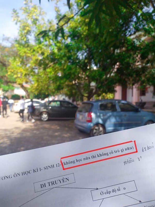 Chỉ nhắn một dòng trong đề cương ôn tập, cô giáo khiến teen học bài ngay tắp lự ảnh 2