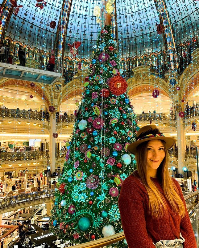 Bạn sẽ choáng ngợp trước những cây thông Noel giữ kỷ lục trên thế giới ảnh 9