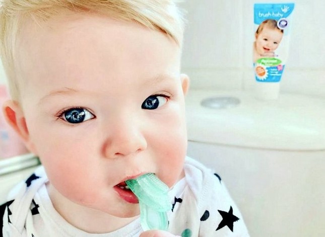 Cậu bé 2 tuổi nổi đình đám Instagram nhờ vẻ ngoài cực phẩm, kiếm được hàng tỷ đồng ảnh 3