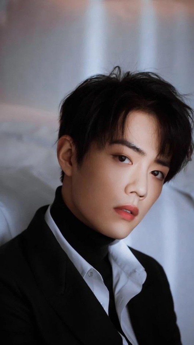 PewDiePie vượt mặt V (BTS), Tiêu Chiến trong danh sách 100 gương mặt đẹp trai nhất thế giới 2019 ảnh 3