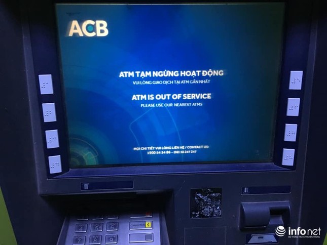 Tái diễn tình trạng ATM tê liệt, ngừng hoạt động... trong ngày cận Tết ảnh 4