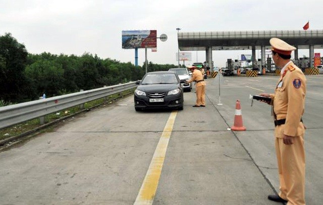 Có cách nào ngăn ngừa lây nhiễm vi-rút Corona khi kiểm tra nồng độ cồn? ảnh 1