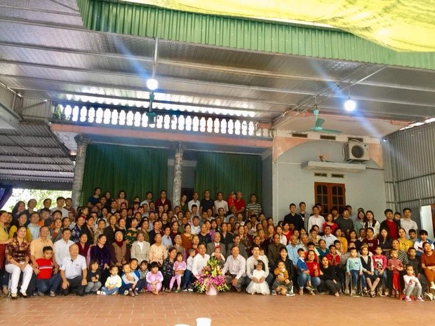 Dân mạng bắt trend khoe ảnh đại gia đình sum họp ngày Tết ảnh 7