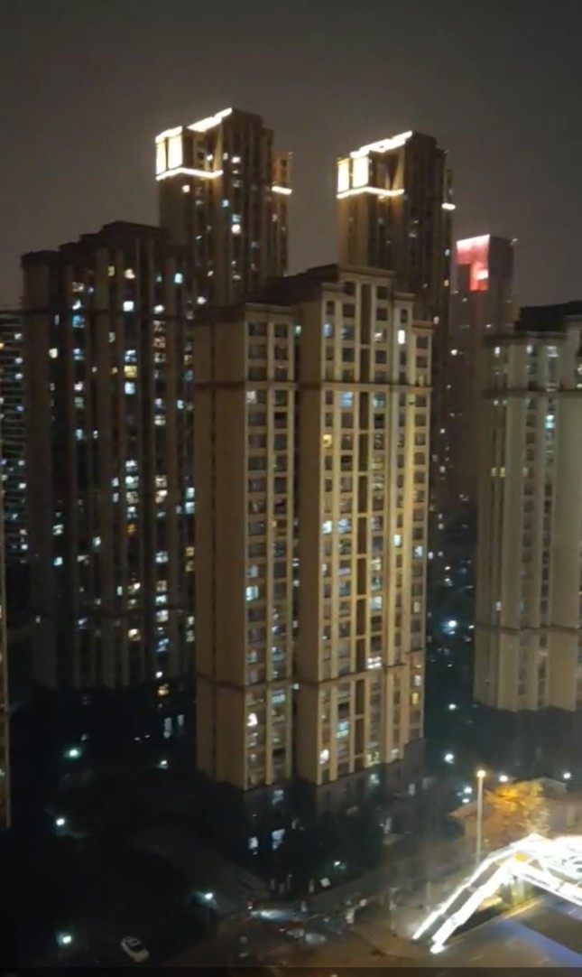 Người Việt sống bằng "tinh thần thép" ở tâm bão dịch Vũ Hán ảnh 3