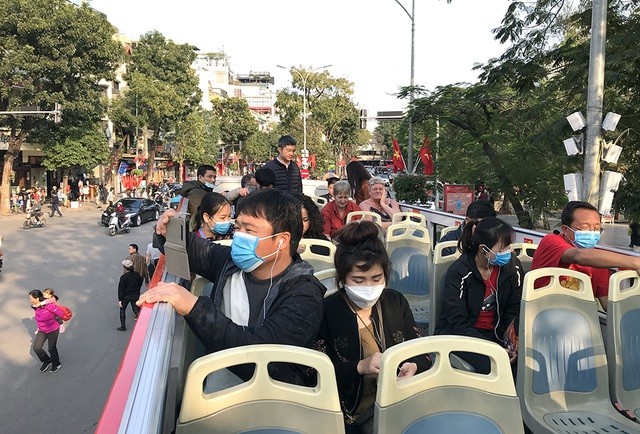Bộ Y Tế đề nghị Thủ tướng công bố dịch, rút giấy phép cửa hàng tăng giá khẩu trang ảnh 2