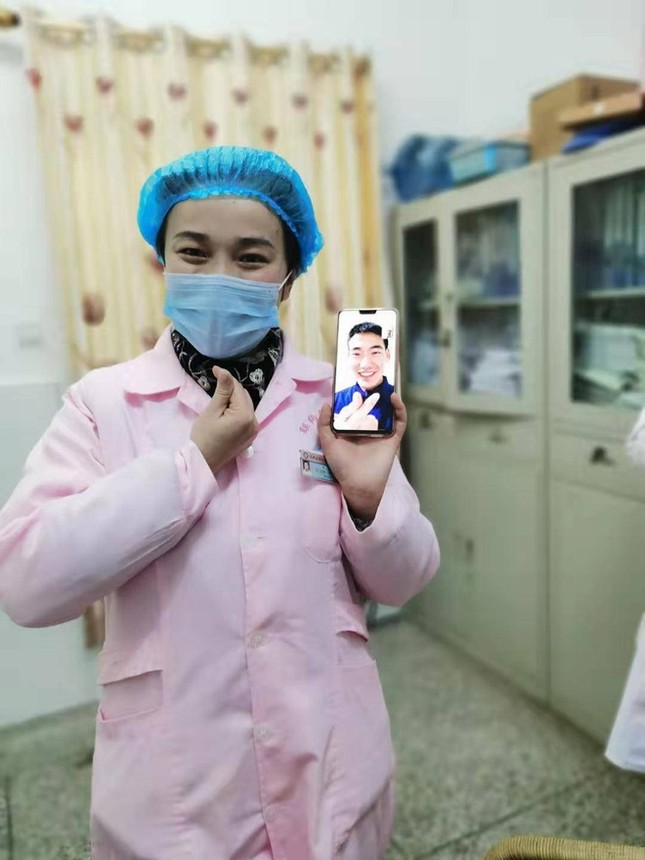 Trung Quốc giữa dịch corona: Học hành, mai mối, kết hôn đều online ảnh 8