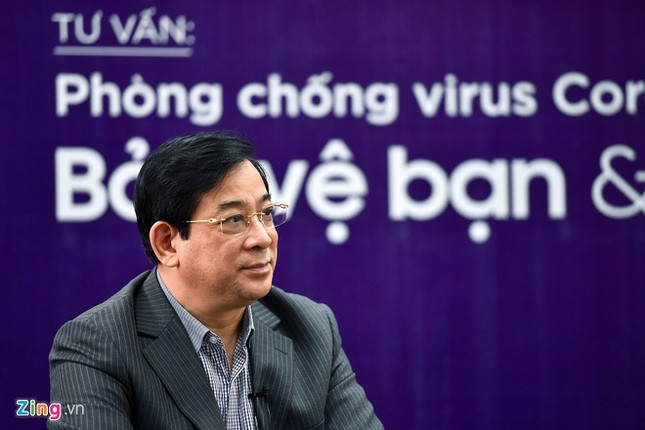 Virus corona có thể sống trong cơ thể một tháng ảnh 1