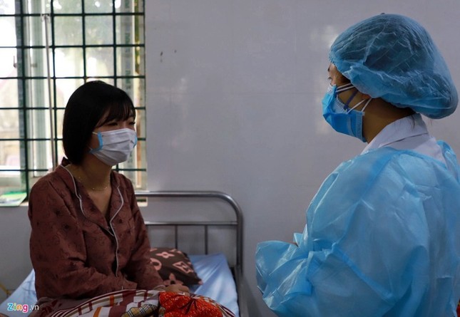 Bé 3 tháng tuổi dương tính với virus corona là ca thứ 15 tại Việt Nam ảnh 1