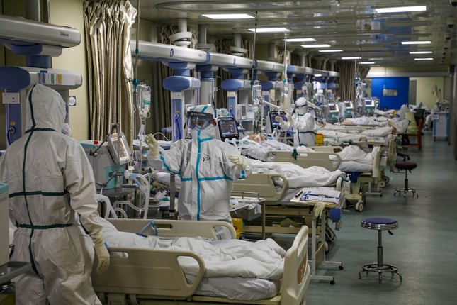 Tâm dịch Vũ Hán - bà nội nhiễm virus corona và giờ cả nhà đều lây bệnh ảnh 4