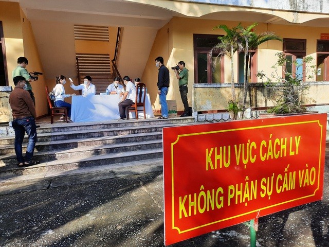 Hà Nội cách ly một gia đình về từ "tâm dịch" Vĩnh Phúc ảnh 2